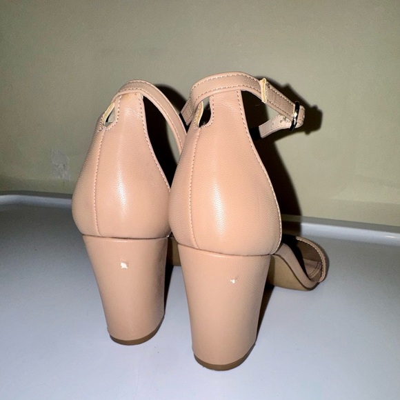 Kelly & Katie Beige Block Heel Sandals - Picture 5 of 7